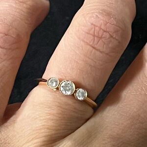 Authentic Preloved Tiffany & Co. 18K Rose Gold 3 stone diamond milgrain ring